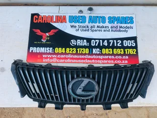 Lexus IS250 main radiator grill (badge)
