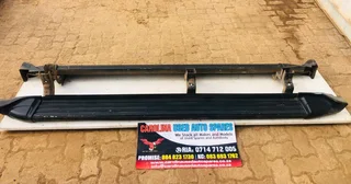 Isuzu D-max left and right side steps (set)