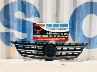 Mercedes Benz W166 ML black radiator grill (badge)
