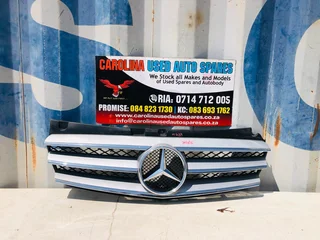 Mercedes Benz W639 Vito radiator grill with badge