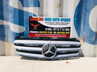 Mercedes Benz W639 Vito radiator grill with badge