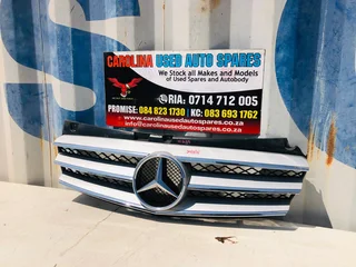 Mercedes Benz W639 Vito radiator grill with badge