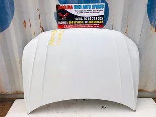 VW Tiguan white bonnet