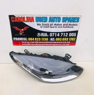 Renault Megane 3 facelift right side black headlight