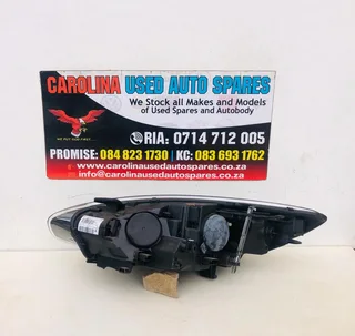Renault Megane 3 facelift right side black headlight