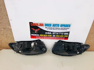 Hyundai Santa Fe left and right side halogen headlight