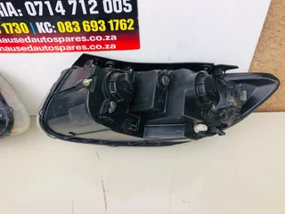Hyundai Santa Fe left and right side halogen headlight