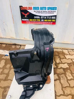 Toyota Hilux hi-raider left side fender liner