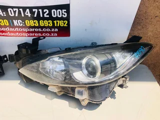Mazda 3 left and right side preface headlight