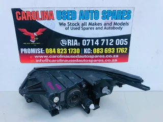 Mahindra XUV300 right side standard headlight