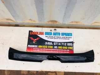 Peugeot 208 tailgate moulding