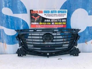 Mazda 3 dynamic radiator grill (no chrome trimming)