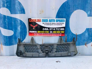 Nissan Np300 hardbody radiator grill (no badge)