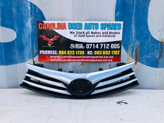 Toyota Prestige radiator grill (no badge)