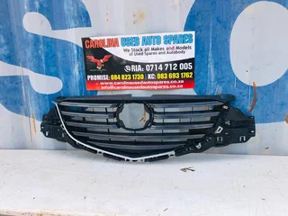 Mazda CX-5 radiator grill (chrome damaged)(no badge)