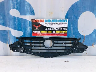 Mazda CX-5 radiator grill (chrome damaged)(no badge)