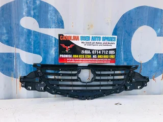 Mazda CX-5 radiator grill (chrome damaged)(no badge)