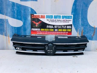 VW Tiguan R-line radiator grill with chrome beading (no badge)