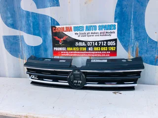 VW Tiguan R-line radiator grill with chrome beading (no badge)