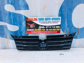 VW Tiguan R-line radiator grill with chrome beading (no badge)