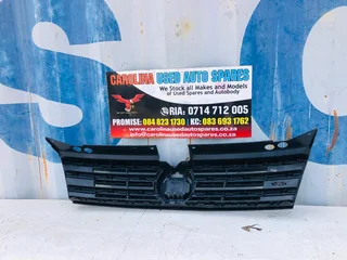 VW Tiguan R-line radiator grill with chrome beading (no badge)