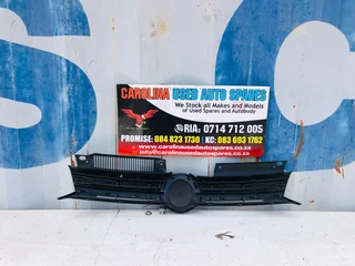 VW Golf 6 radiator grill (no badge)