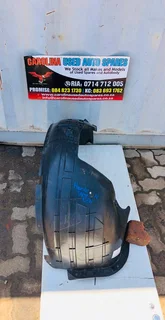 Hyundai Venue right side front fender liner