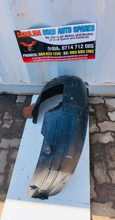 Hyundai Venue right side front fender liner