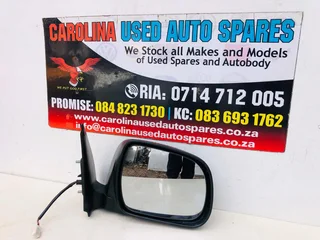 Toyota Hilux D4d right side electronic mirror (no indicator)