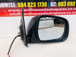Toyota Hilux D4d right side electronic mirror (no indicator)