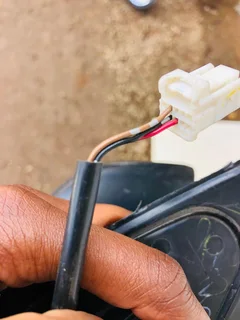 Toyota Hilux D4d right side electronic mirror (no indicator)