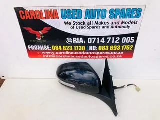 Toyota Urban Cruiser right side electronic mirror with indicator