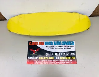 Renault Clio 4 tailgate spoiler with brake light