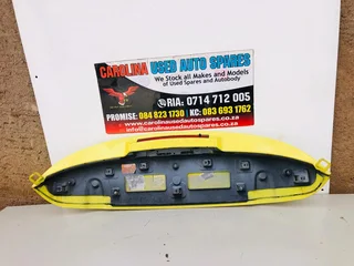 Renault Clio 4 tailgate spoiler with brake light