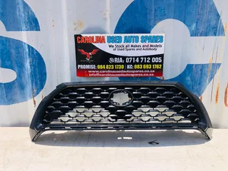 Toyota Corolla Cross radiator grill (no badge)
