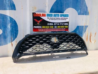 Toyota Corolla Cross radiator grill (no badge)