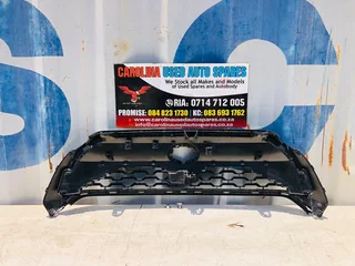 Toyota Corolla Cross radiator grill (no badge)