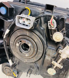 Toyota Urban Cruiser and Suzuki Vitara left side halogen headlight