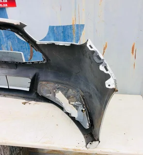 Ford Focus Mk3 ST front bumper (no pdc holes)