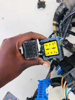 Ford Fiesta Mk7 engine wiring/harness with fuse