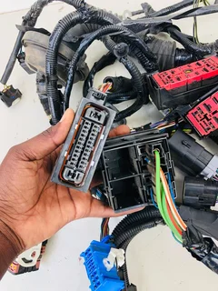 Ford Fiesta Mk7 engine wiring/harness with fuse