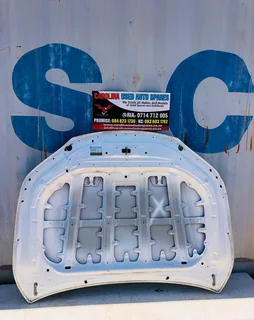 Toyota Hilux Legend RS bonnet