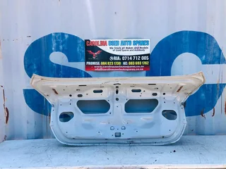 Suzuki Ciaz bootlid