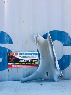 VW Polo 6 sedan right side fender with marker lamp