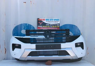 VW Amarok complete front bumper (no badge)