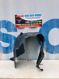 VW Amarok left side fender liner