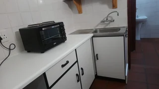 Bachelor Flat R9000: Working&#43;Students. X 12  ---  INC Elec