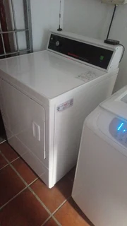 !!! SOLD OUT !!! Bachelor Flat. R7 500 pp pm  X 4.  Excl Elec and Gas. 1 Sept 2025. NOT NSFAS.