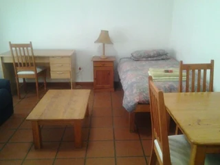 Bachelor Flat R9000: Working&#43;Students. X 12  ---  INC Elec