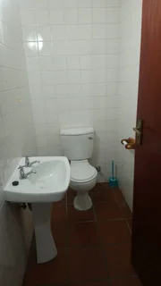 Bachelor Apartments R9000 pp pm   X 12